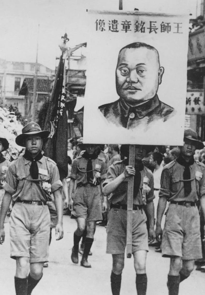 1937年川军刘湘带头出征别人问为何答中国人都要说日语了
