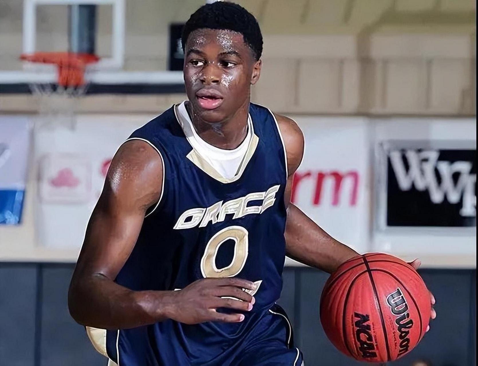 穆迪埃的身高只有1.