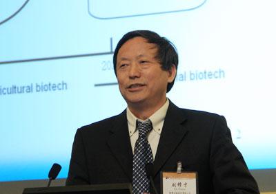 刘修才:留学期间就拥有美国绿卡,他为什么要回中国呢?