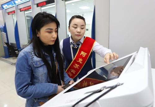 银行业务员拉到一千万的存款,能获得多少奖金?看完有人想转行