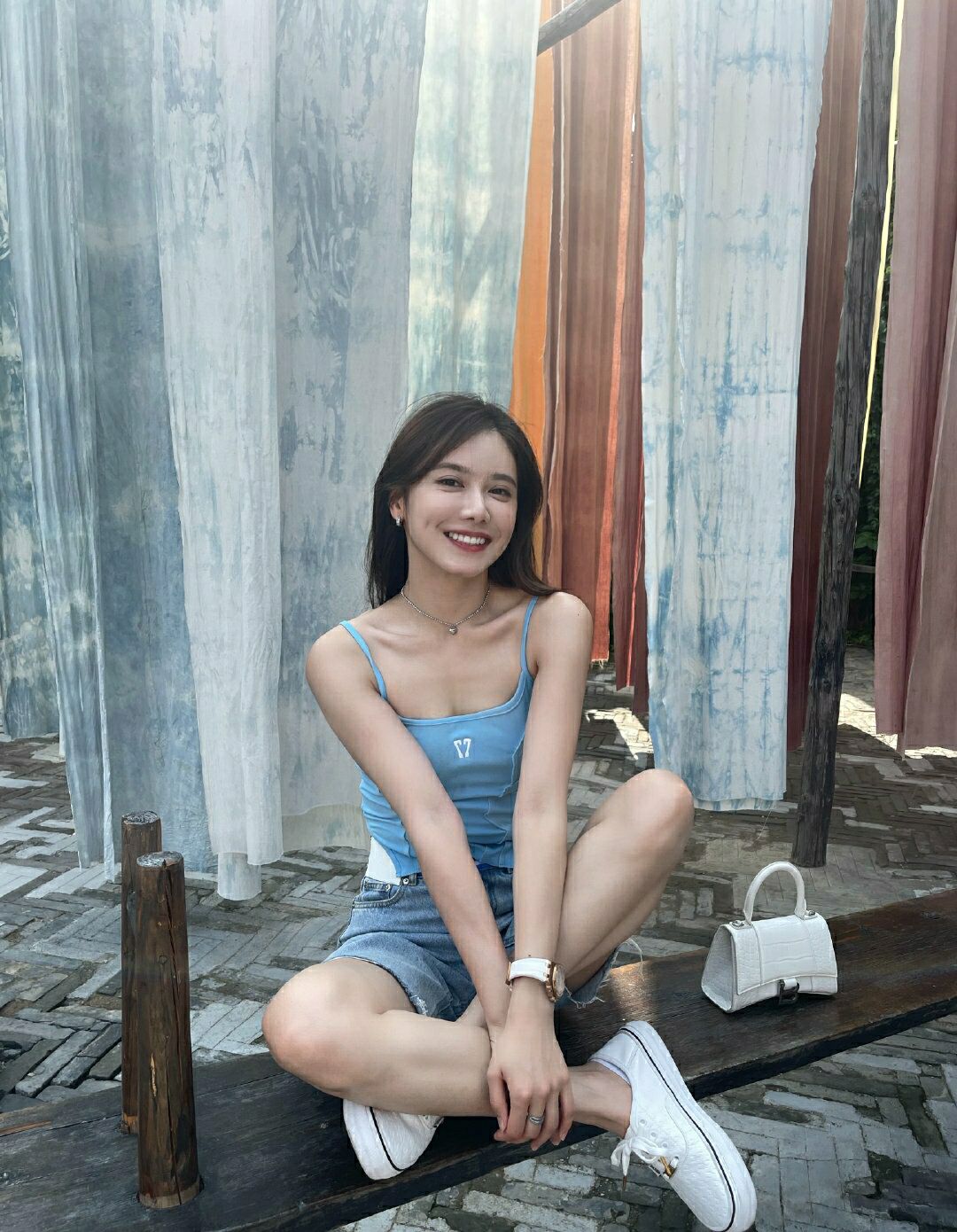 腾讯nba女主播的白马王子出现了吗美娜遇见第一棵圣诞树