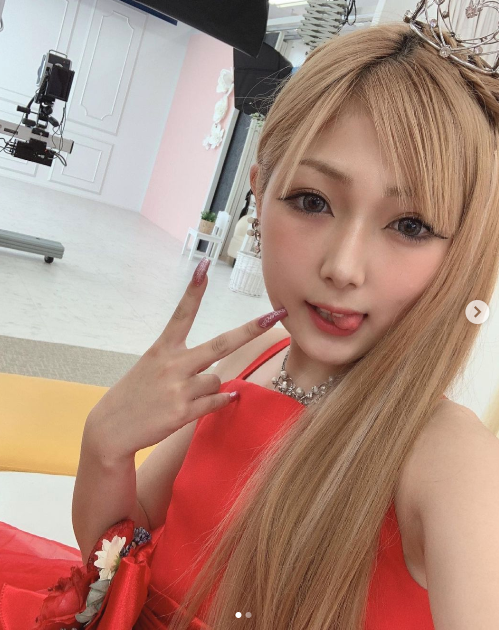 日本小学生辣妹引争议!10岁染发化浓妆,家长支持走性感风