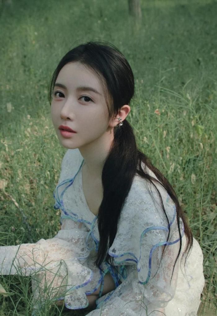 潘时七,人美心善的气质女神