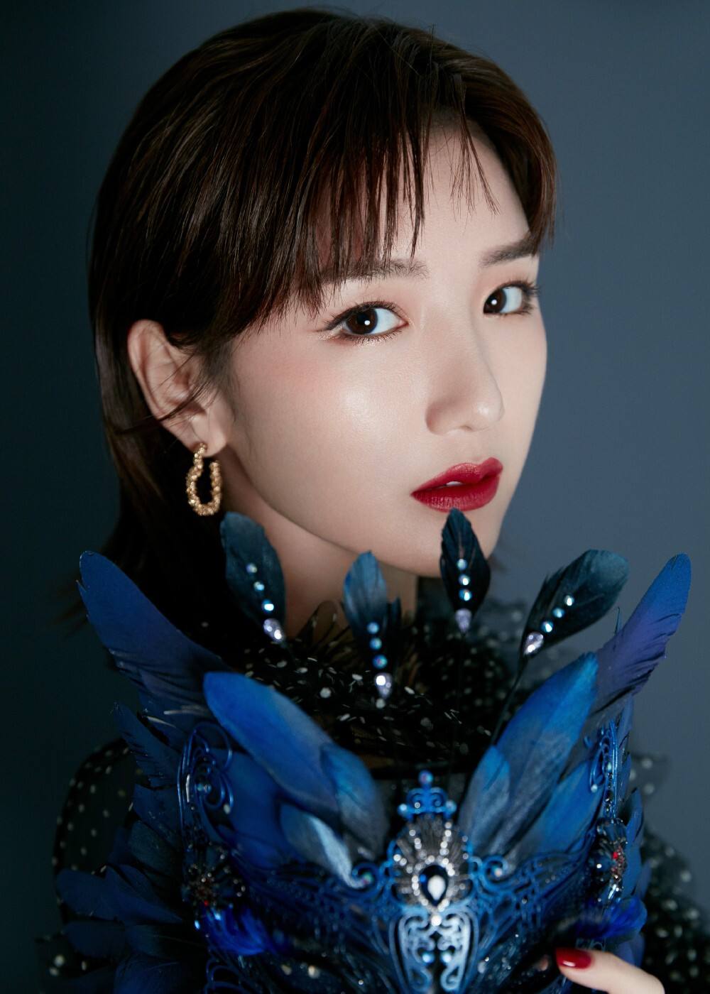 "不孝女"一线演员毛晓彤不赡养亲生父亲,真相揭晓网友欢呼称赞