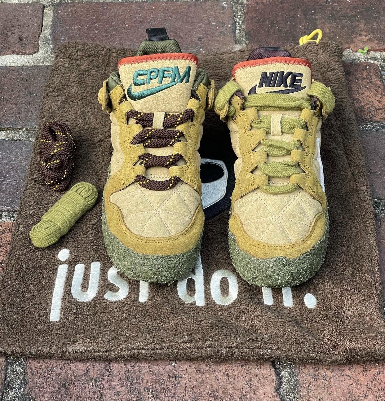 nike 新花活!「单钩   倒钩」cpfm x dunk low 首次释出