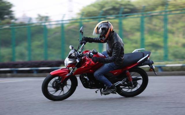 本田独立标加pgm-fi电喷,入门级新车cbf125r试驾报告