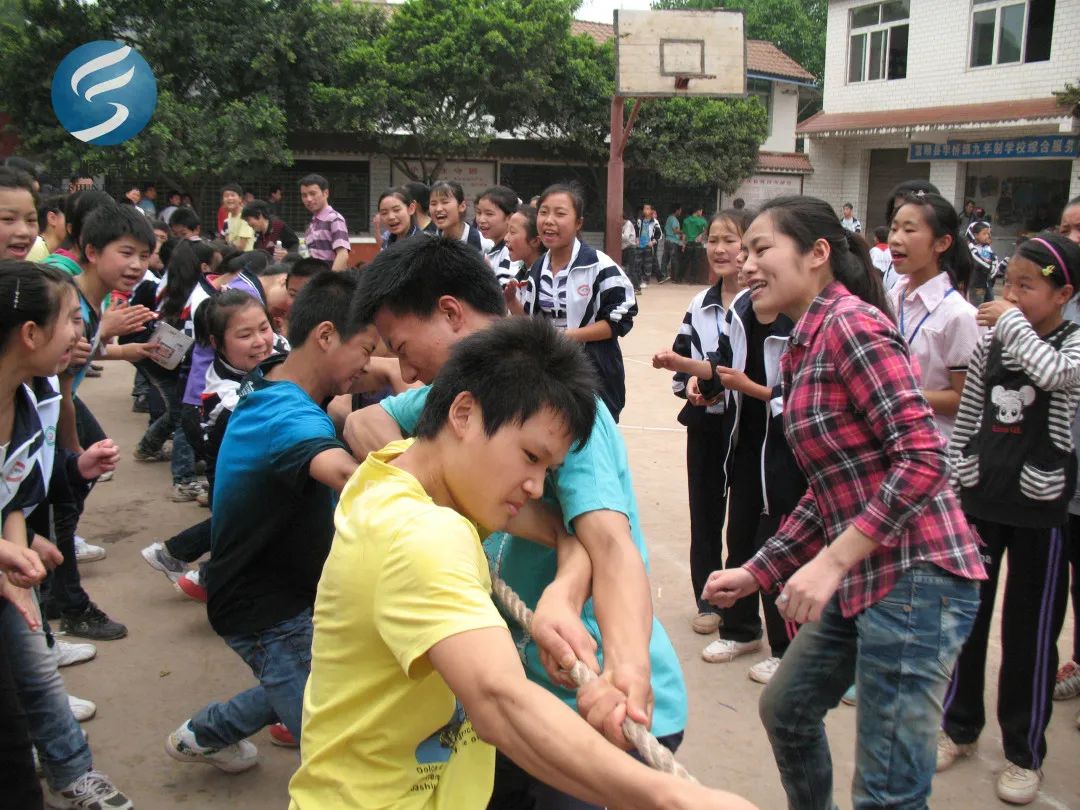 富顺这所百年老校的珍贵老照片首次曝光!看看有您认识的吗