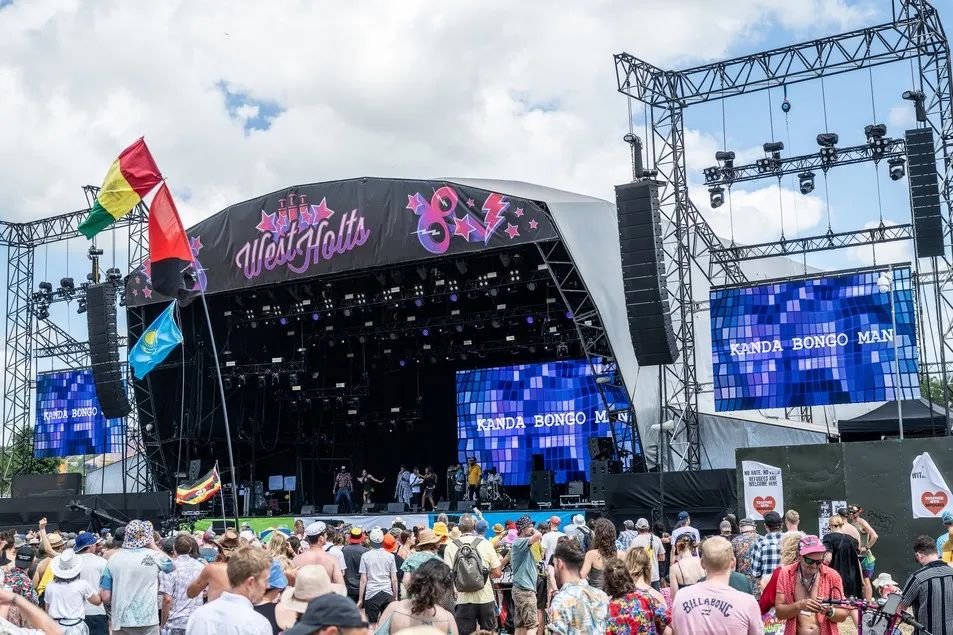 全球最大露天音乐节:2023 glastonbury 数十万乐迷忘情狂欢!