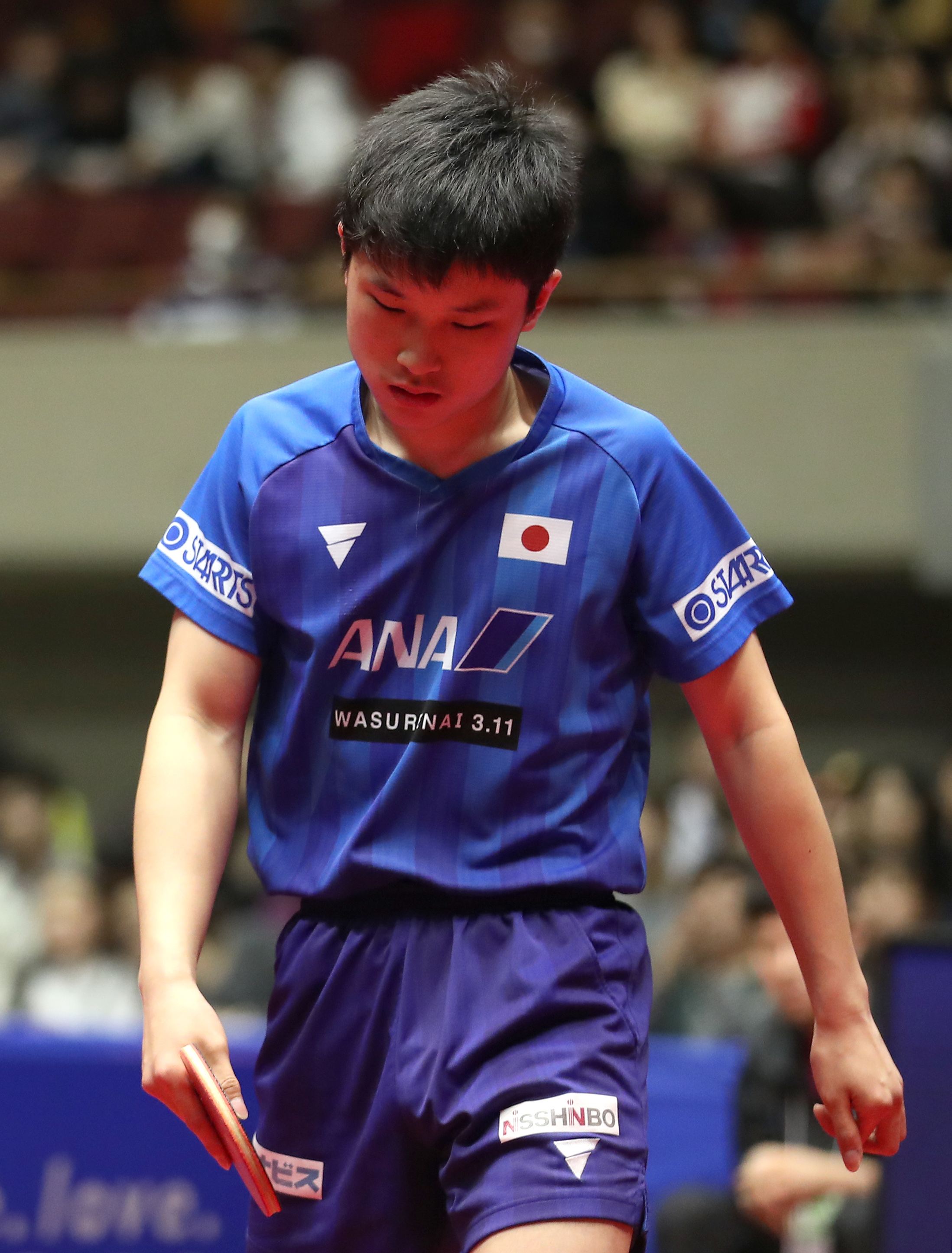 无缘世乒赛奖牌,张本智和赛后落泪,队友们却笑出声,确实过分了