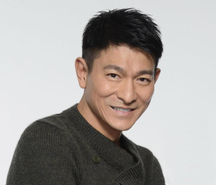 刘德华被曝已到北京,与郭德纲聚会引热议,曾自曝最想演相声演员