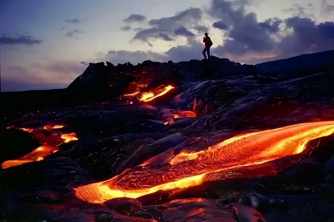 火山岩浆1200度