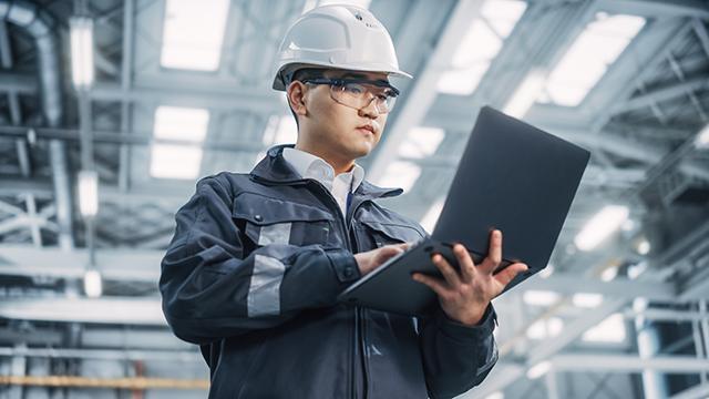 在这1350万名制造业人才中,专业技术人才约280万,技能人才约850万