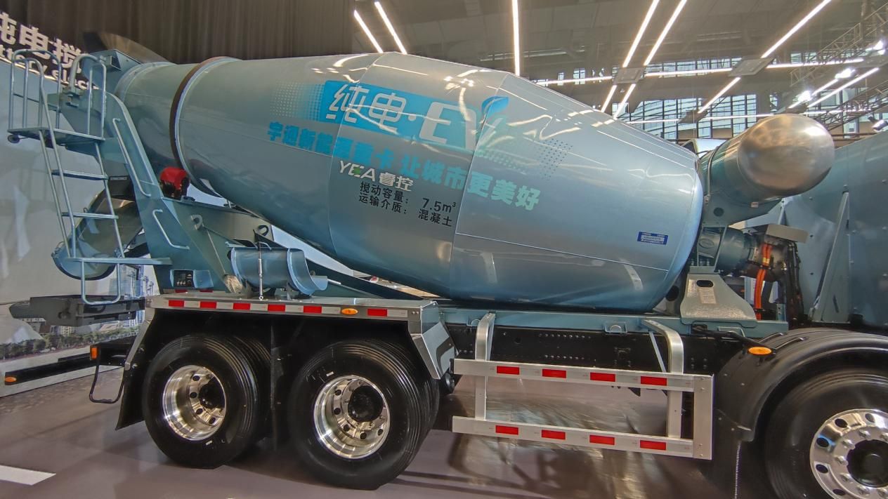 商砼运输也要进入新时代?宇通新能源搅拌车稳赢未来