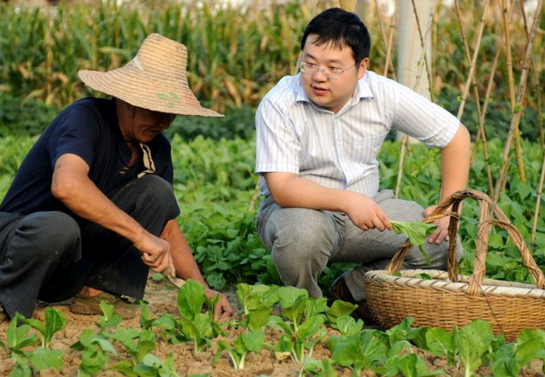 村干部能实现人生价值,为什么许多年轻村干部辞职?三大原因!