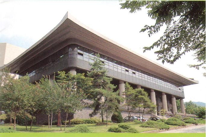 首尔国立大学:韩国第一所国立大学,世界排名第37位