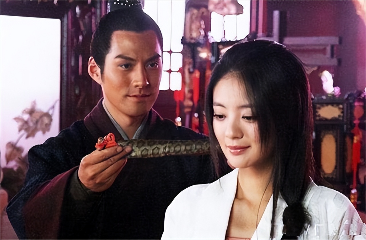 燕青吹箫唱曲过后,李师师为何非要看他一身花绣?原因有三点