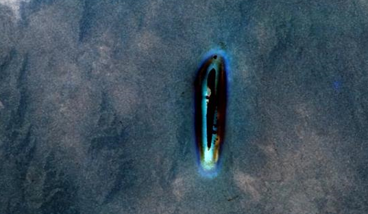 阿波罗9号照片中拍摄到的黑三角ufo:黑骑士卫星?