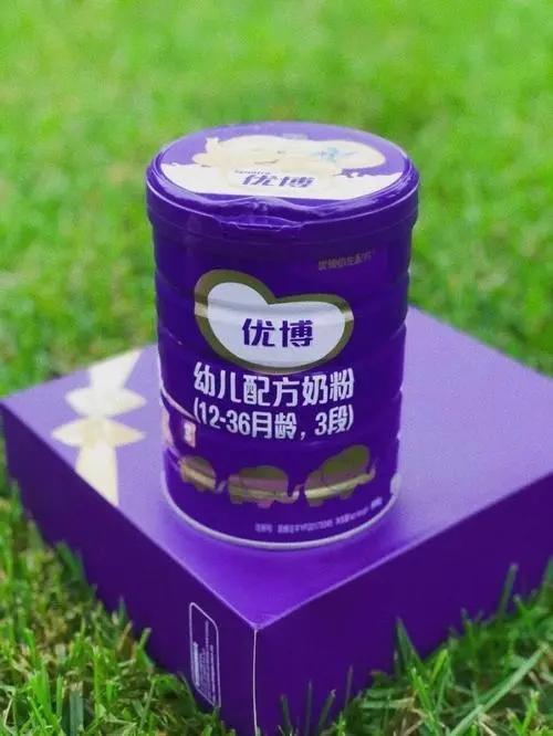 国产奶粉品牌推荐:年轻妈妈青睐国版优博