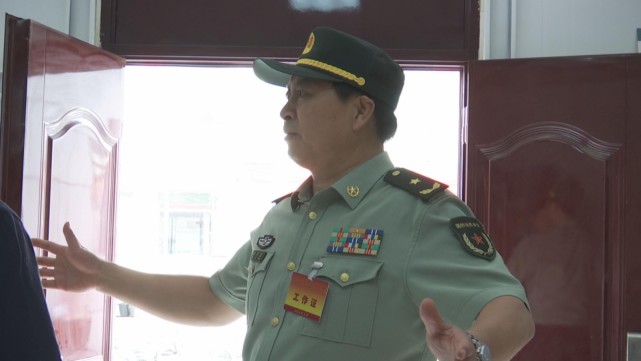 在抗击疫情中功勋卓著!谢东辉少将任湖北"戎装常委"