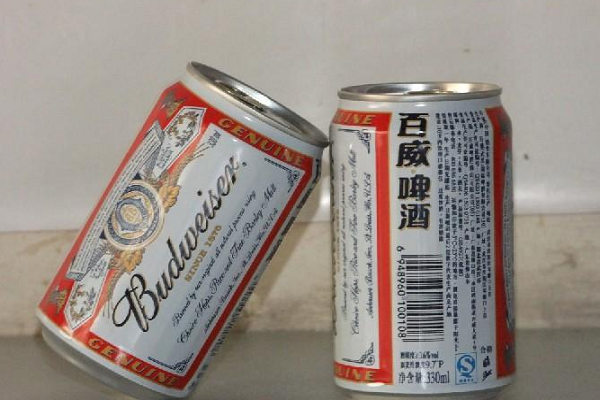 贝克啤酒和百威哪个好