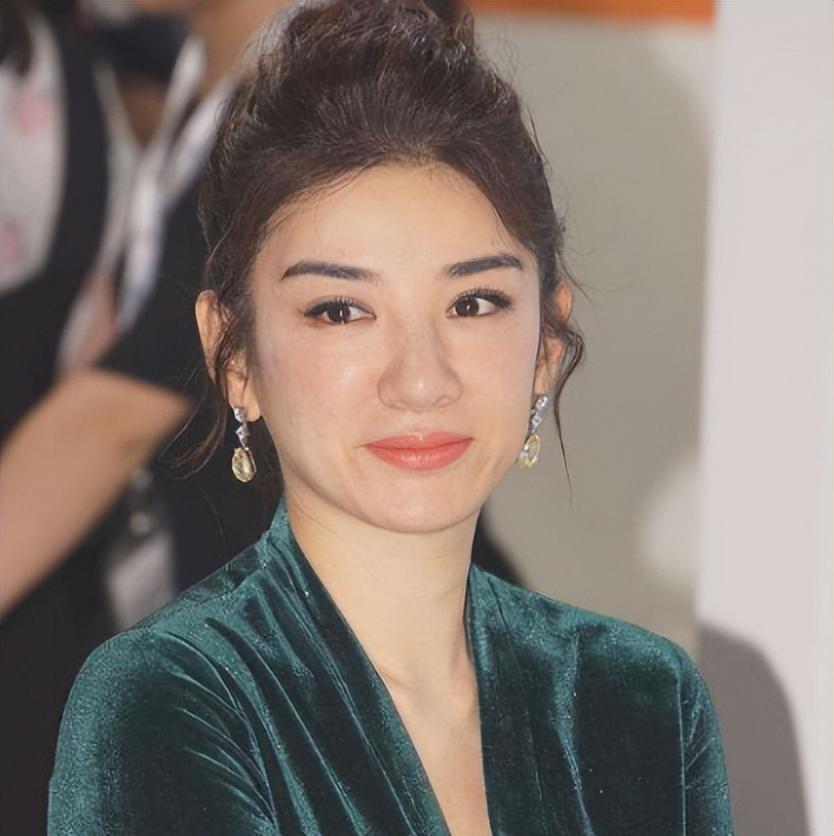 一,他进去了,我自由了——黄奕