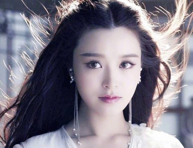 但是,到了新《天龙八部》,文咏珊饰演的王语嫣,怎么就差了一口仙气呢?