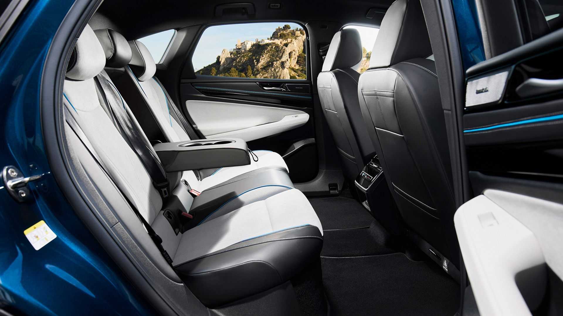 类似model 3的简洁座舱,最大续航615公里,大众id.7首次亮相