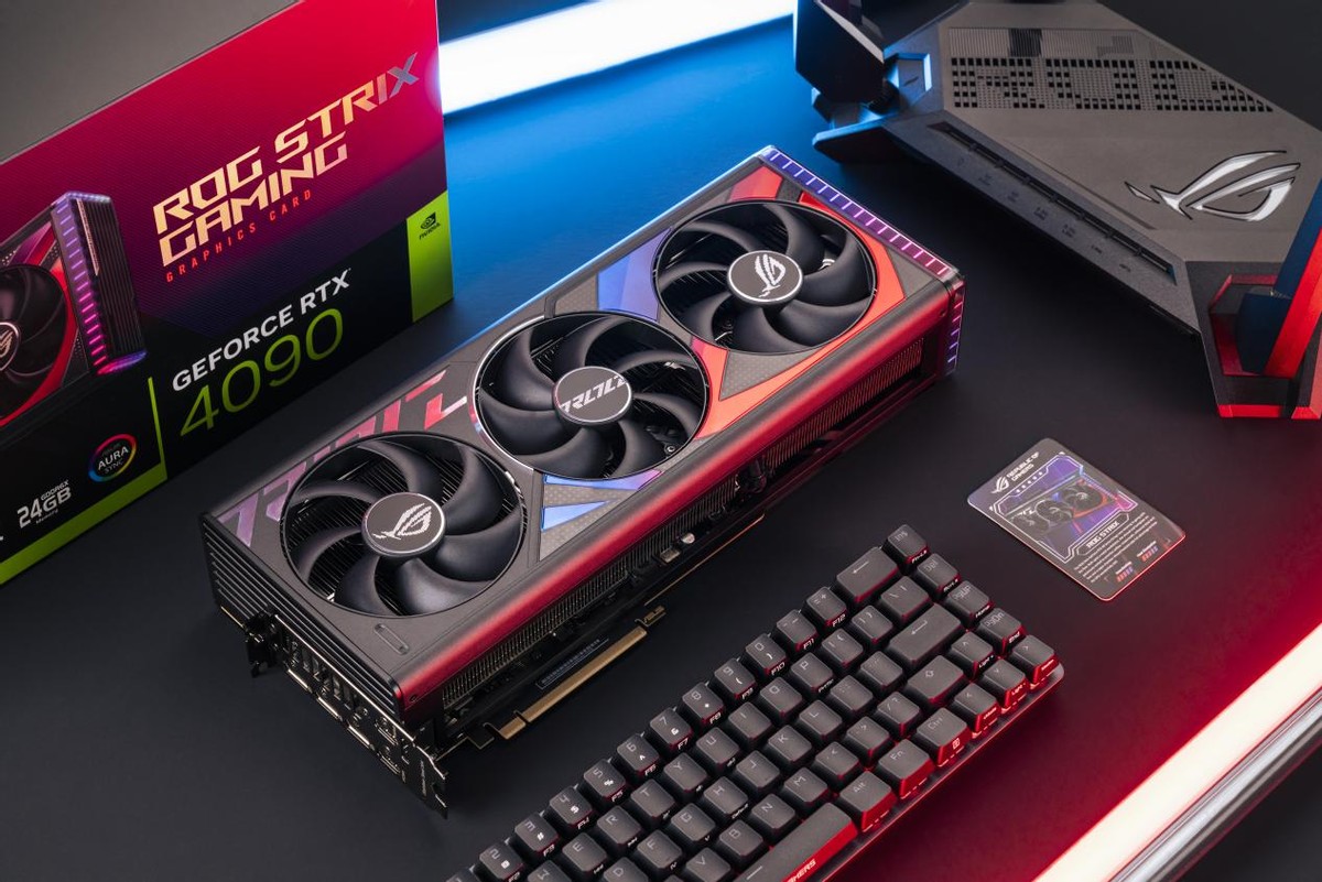 猛禽4090霸气登场 华硕rog strix geforce rtx 4090 oc 24gb显卡抢先