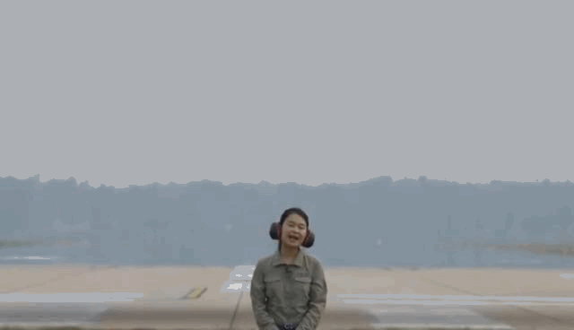 |运-20从记者头顶“削过”是合成？揭秘拍摄全过程