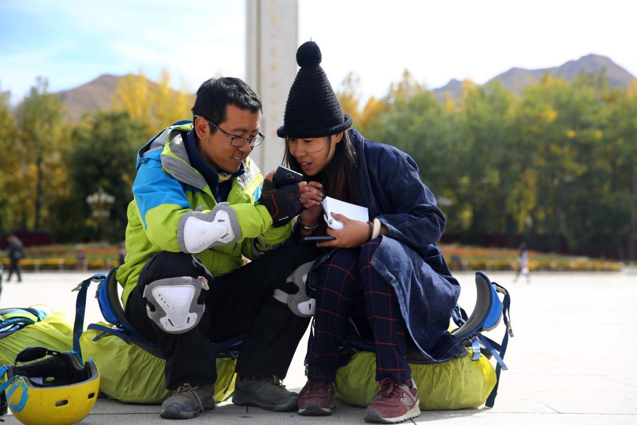 外出旅游 与异性驴友拼房