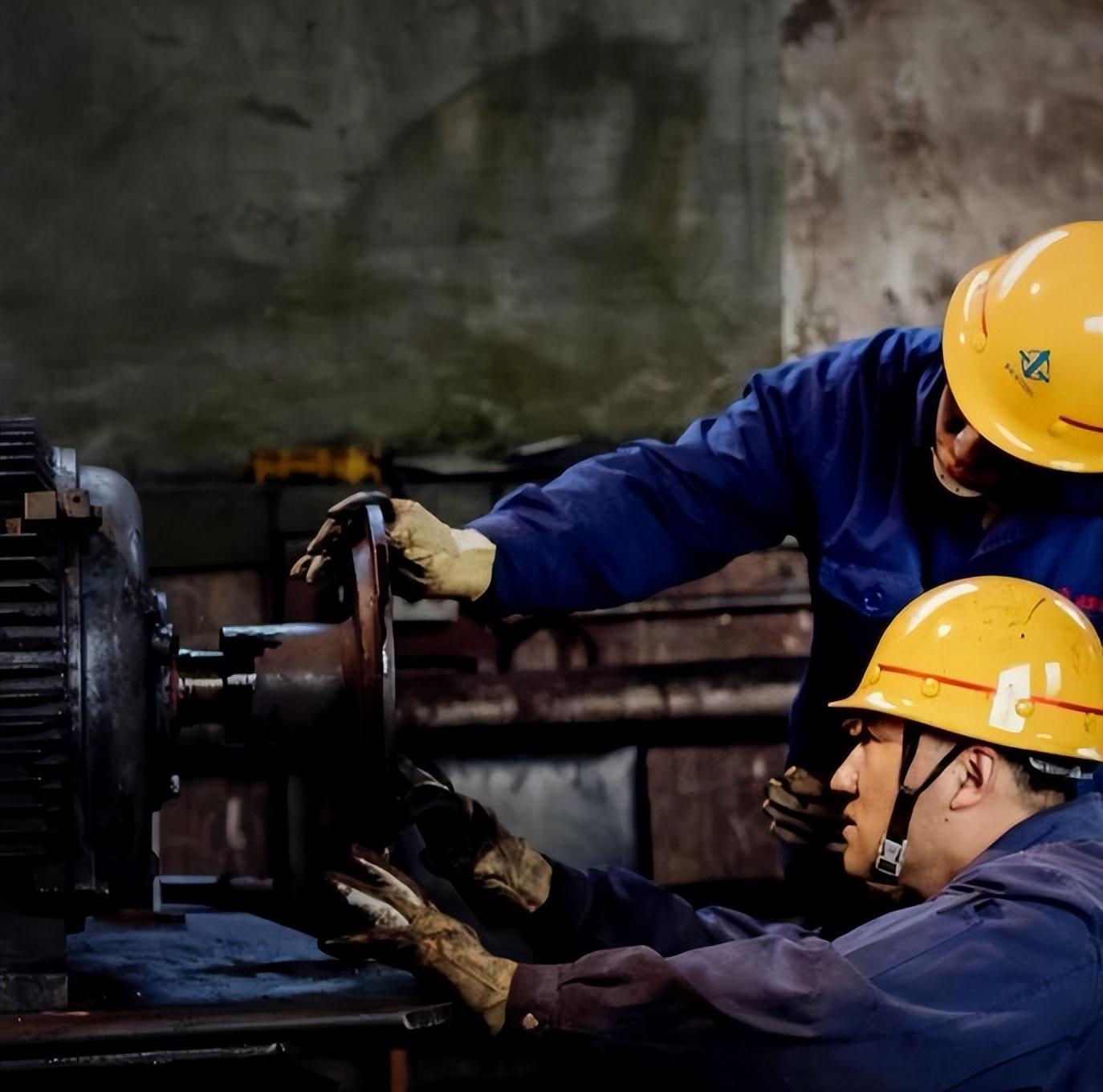 技术工人岗位的待遇低是有多重原因综合造成的.