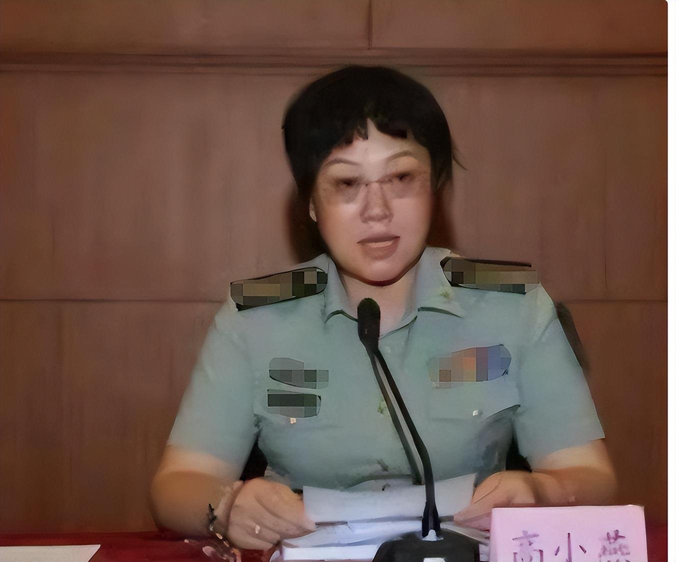纪实军中"女虎"高小燕:花大价钱买少将军衔,靠美貌征服高官