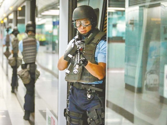 香港飞虎队国产装备图片