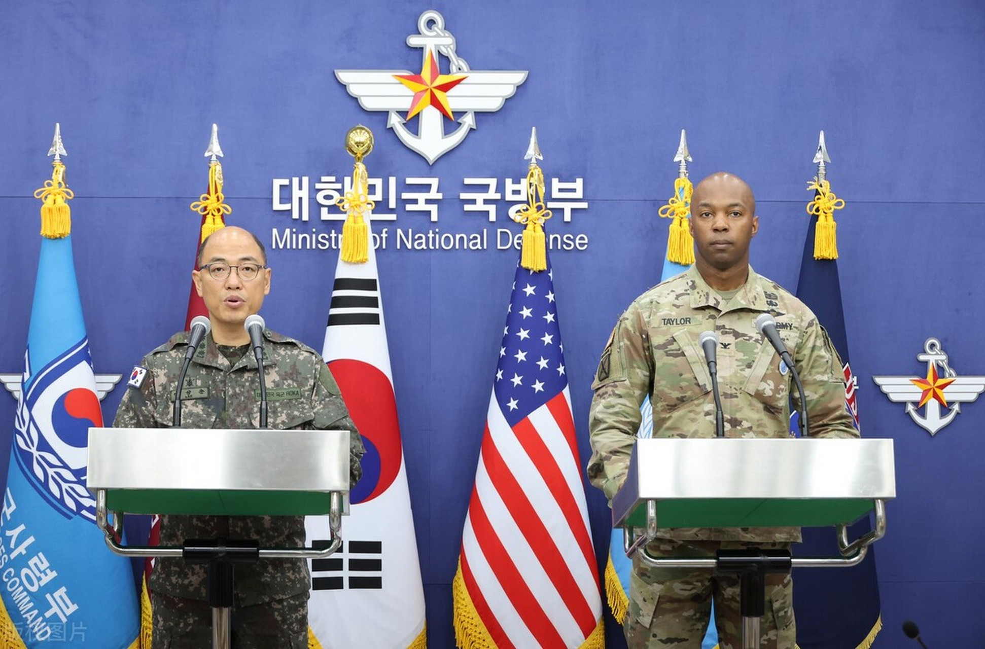 当地时间8月14日,韩国联合参谋本部通报称,韩国国防部和美国国防部