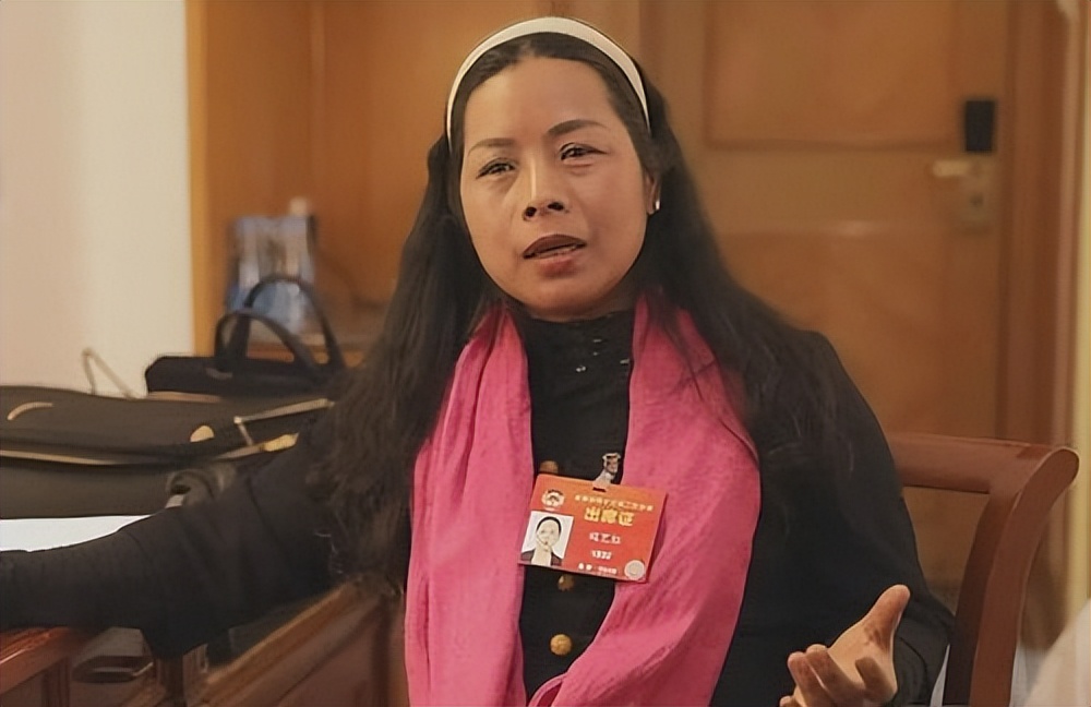 纪实普洱市"女贪官"魏艺红,30年间平步青云,受贿数十万被双开