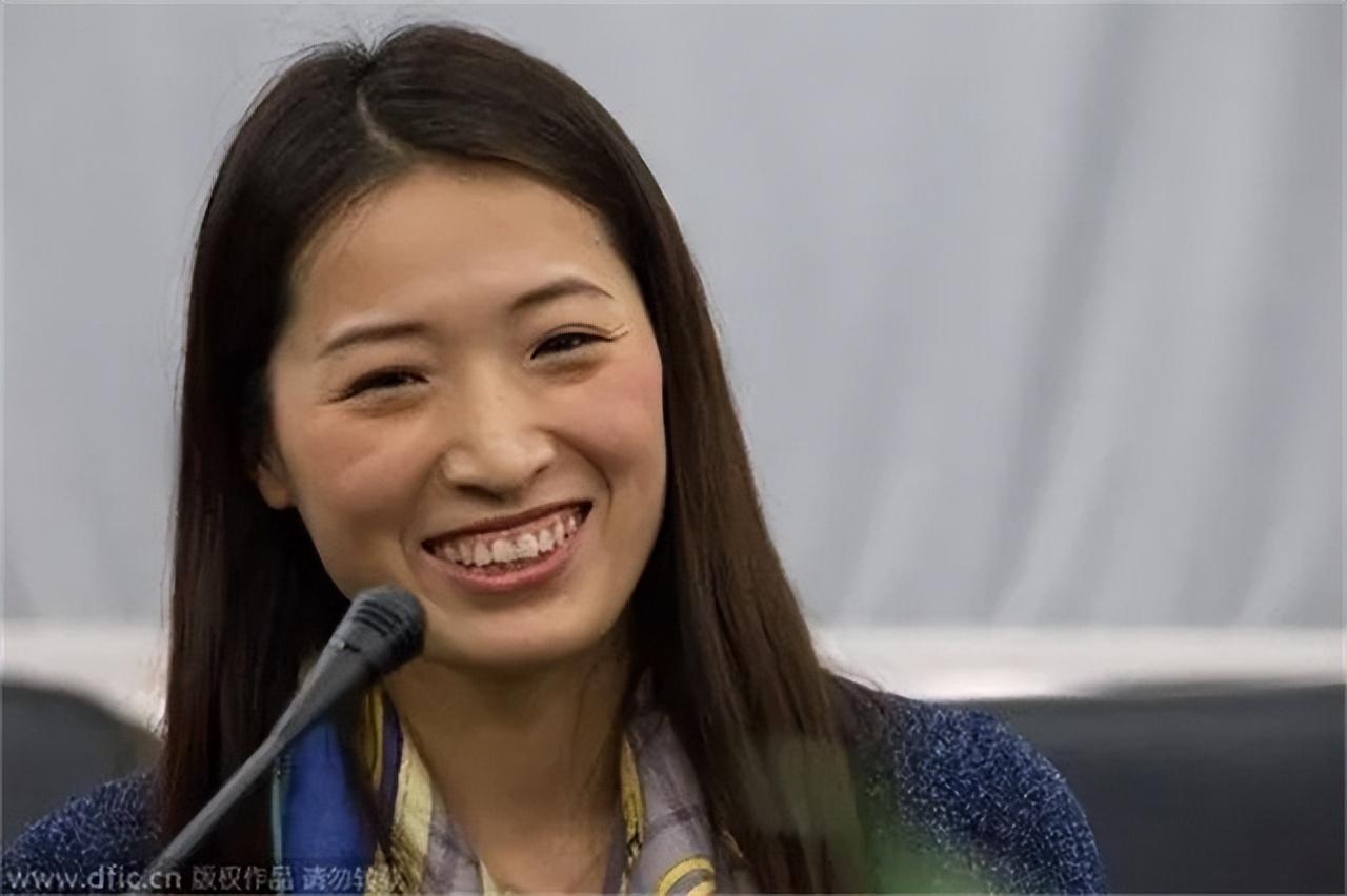 国羽鲍春来:一生挚爱罗雪娟,她嫁富豪生一对儿女,他40岁仍单身