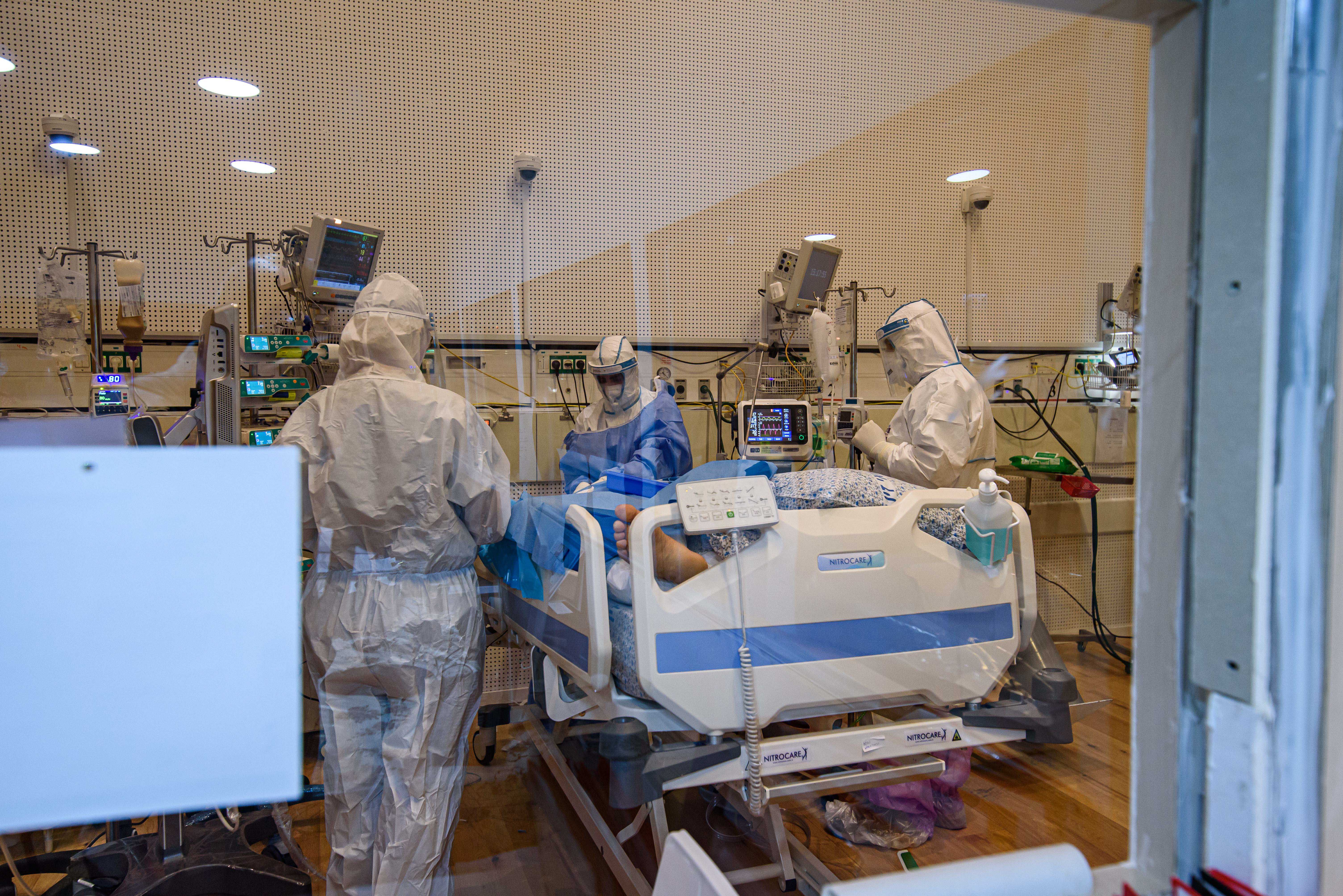 以色列新冠病例累计超20万(2)