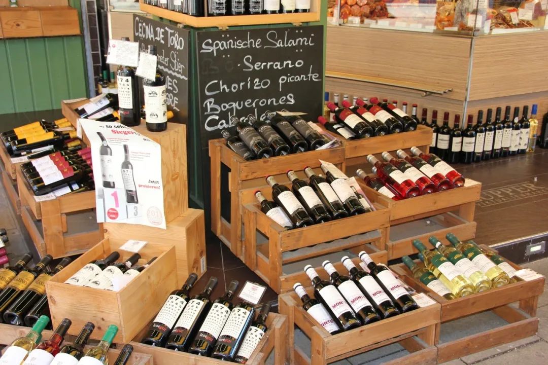 大家都认为超市买不到好酒,其实选对场合都是好酒,超市一般陈列的都是