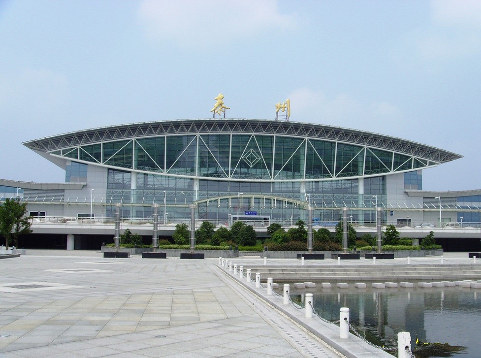 "苏中门户",泰州两座"航船"造型的火车站