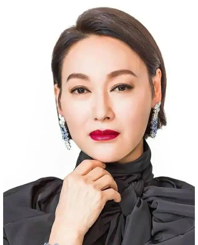 山东盛产美人,9位鲁籍女星,个个明艳大气,甩"白幼瘦"几条街