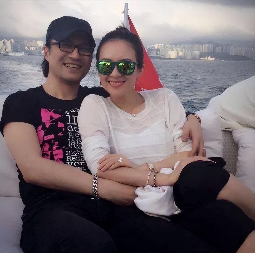 汪峰带小苹果做亲子鉴定,揭开章子怡真面目!"贤妻良母"全靠装