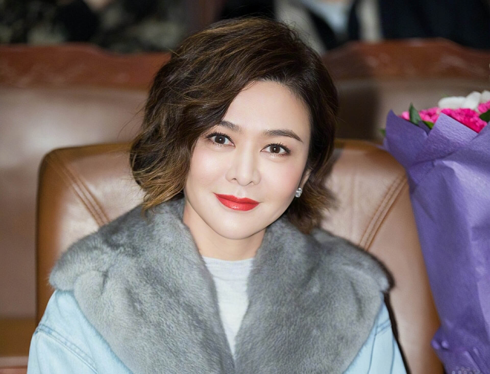 恭喜!香港知名女星关之琳被曝新恋情,恋上身材健硕小鲜肉帅哥