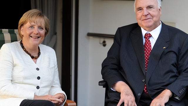 绳索下的舞蹈·科尔的"小姑娘"伸出了脖子