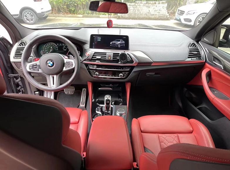 0t宝马x4 m,外观超燃,内饰战斗