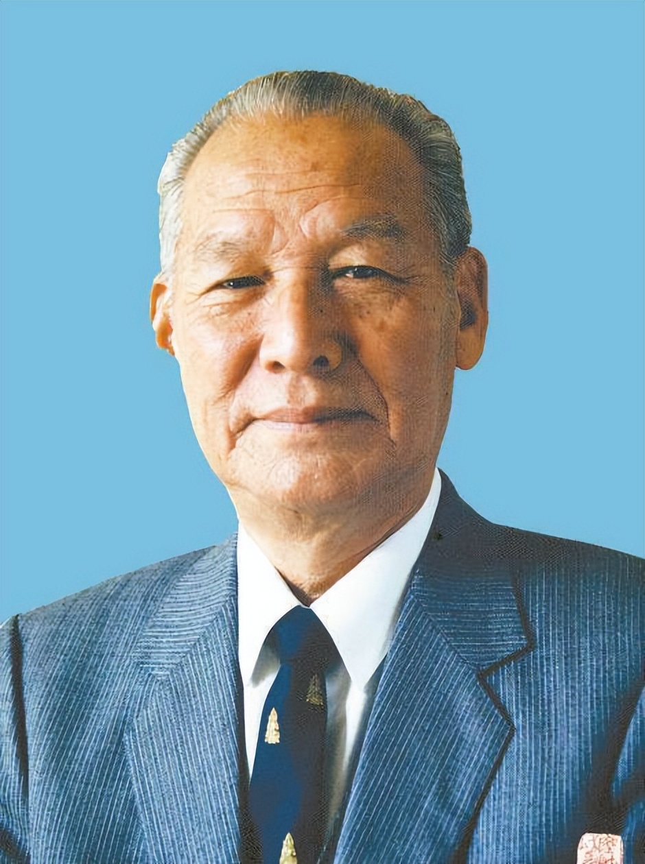 刘复之:曾是邓公的秘书,66岁被提拔为公安部部长,主持83年严打