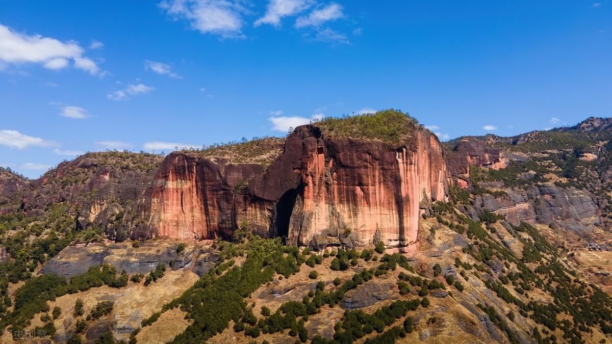 丽江老君山老君炼丹之仙地滇省众山之祖丹霞地貌的神仙府地