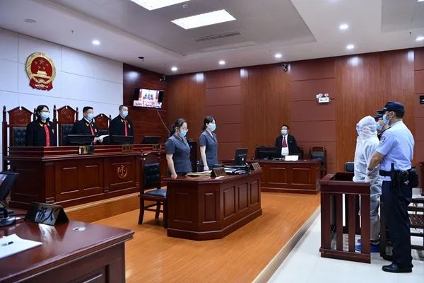 宁铁法检两长出庭履职 李如雄涉黑案漏犯领刑