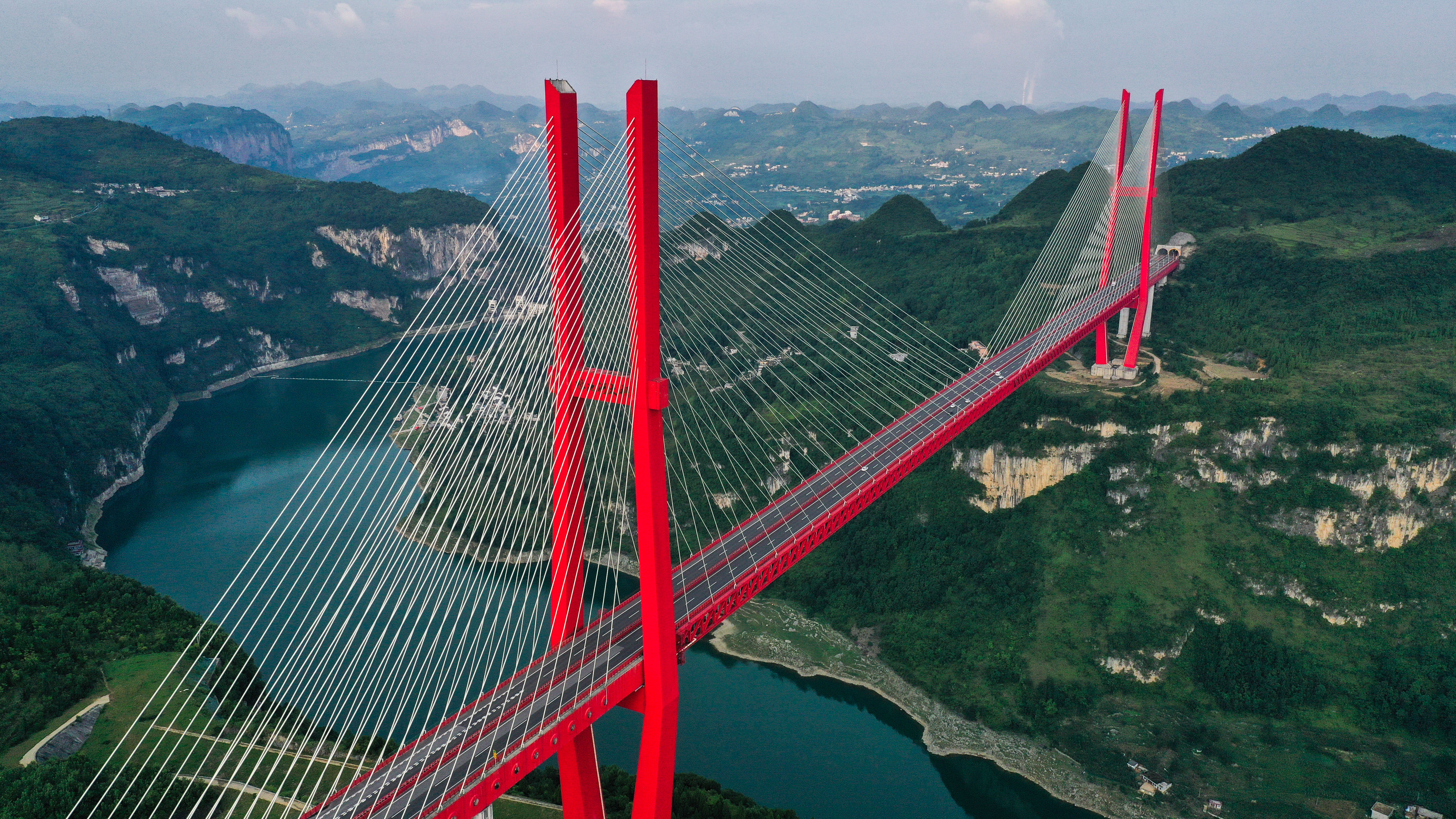 贵州天空之桥风景区图片