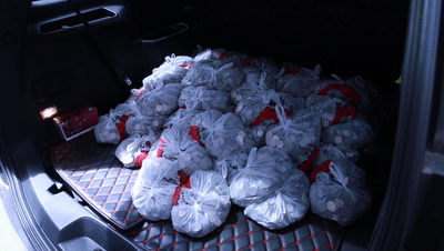 热点|真数钱数到手抽筋！女子竟拉4吨硬币去银行，总额约70万元