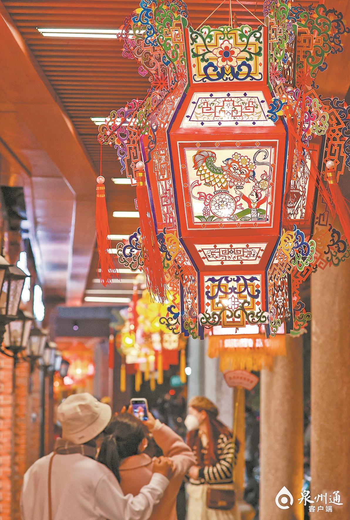 泉州古城花灯俏 处处闹元宵